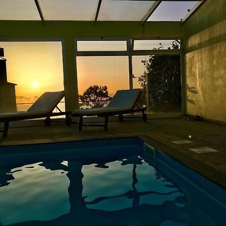 Casa Da Relva Com Piscina Aquecida Interna Appartement Arco da Calheta  Buitenkant foto