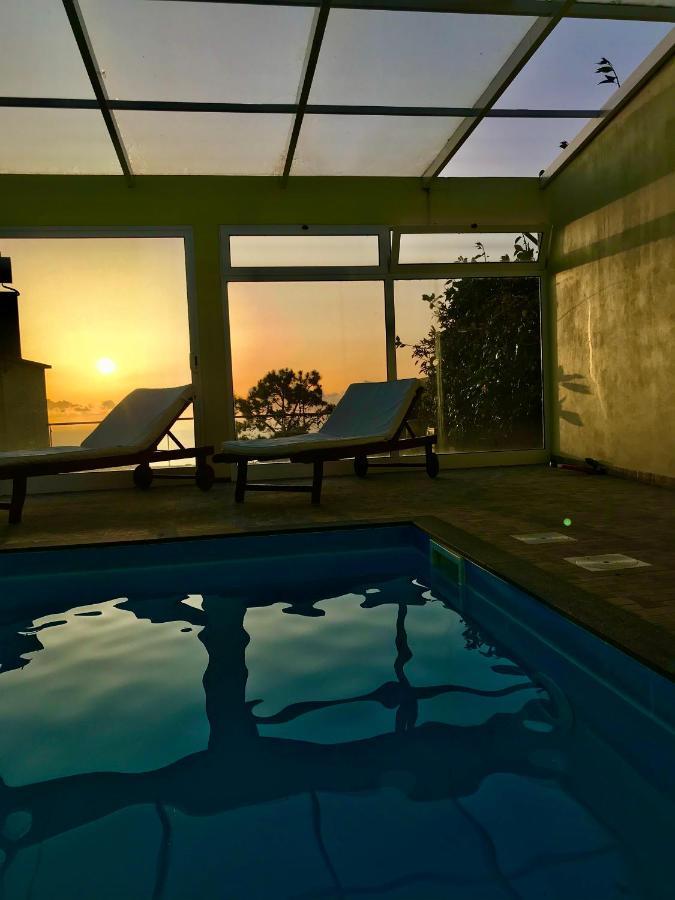 Casa Da Relva Com Piscina Aquecida Interna Appartement Arco da Calheta  Buitenkant foto